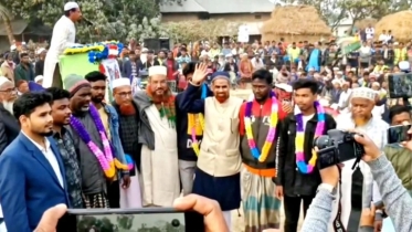 নওগাঁয় জামায়াতে যোগ দিলেন ৫ হিন্দু যুবক